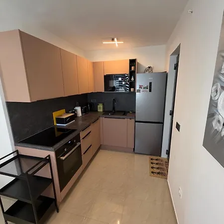 Apartman Nora *